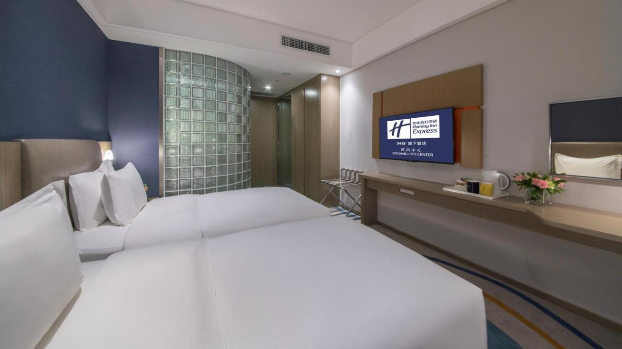 Holiday Inn Express - Xichang City Center By Ihg المظهر الخارجي الصورة